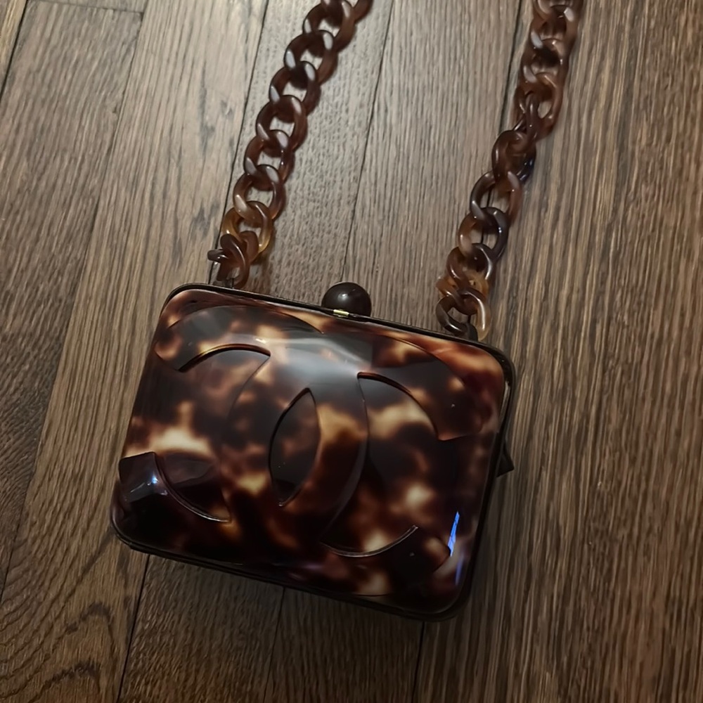 Chanel Vintage Tortoise Shell Plexiglass bag RARE!!!!!!